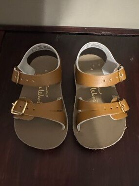 Sun-San Sea Wees Size 4 Tan Leather Sandals | Classic Double Strap
